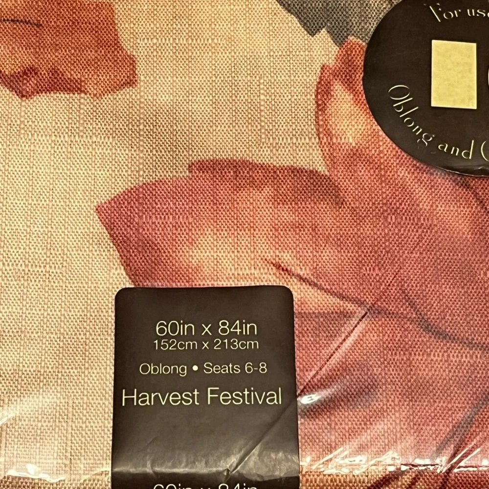 Autumn Leaves Fabric Tablecloth Fall Color Tones Thanksgiving 60 X 80 Oblong NEW